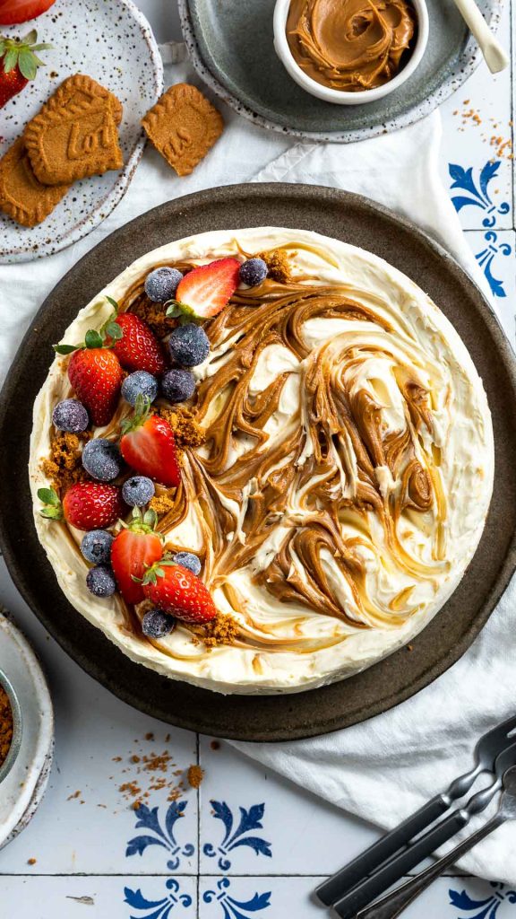 biscoff cheesecake topped with fresh berries