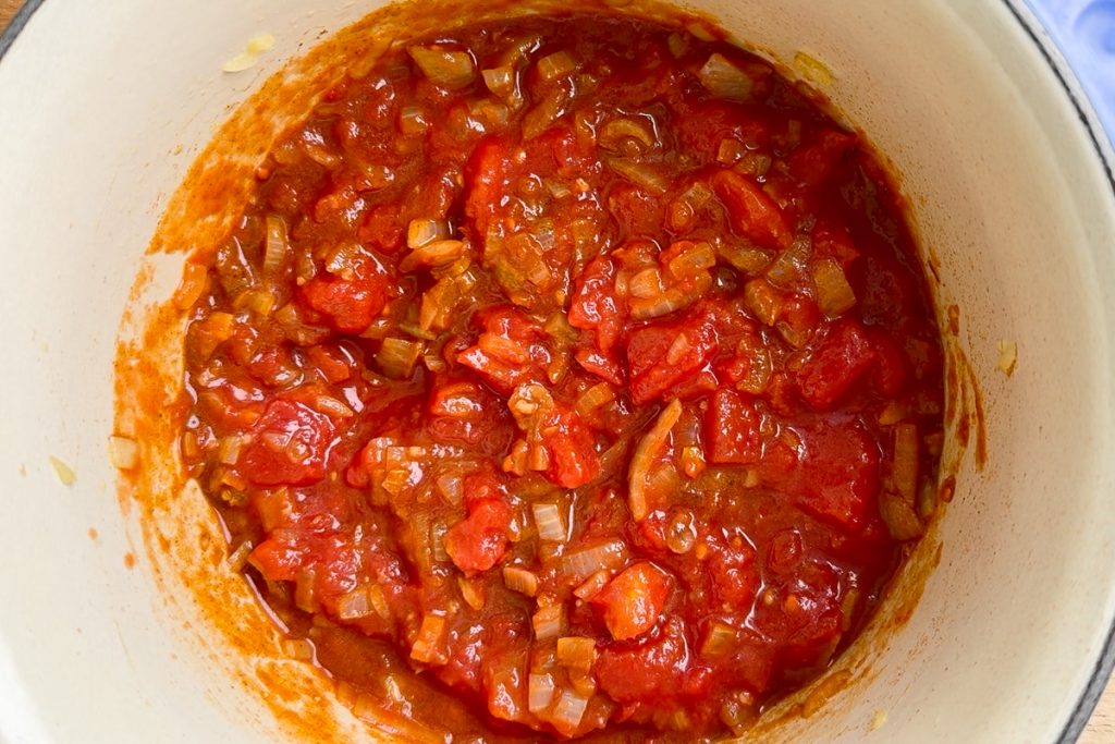 The cooked brava sauce.