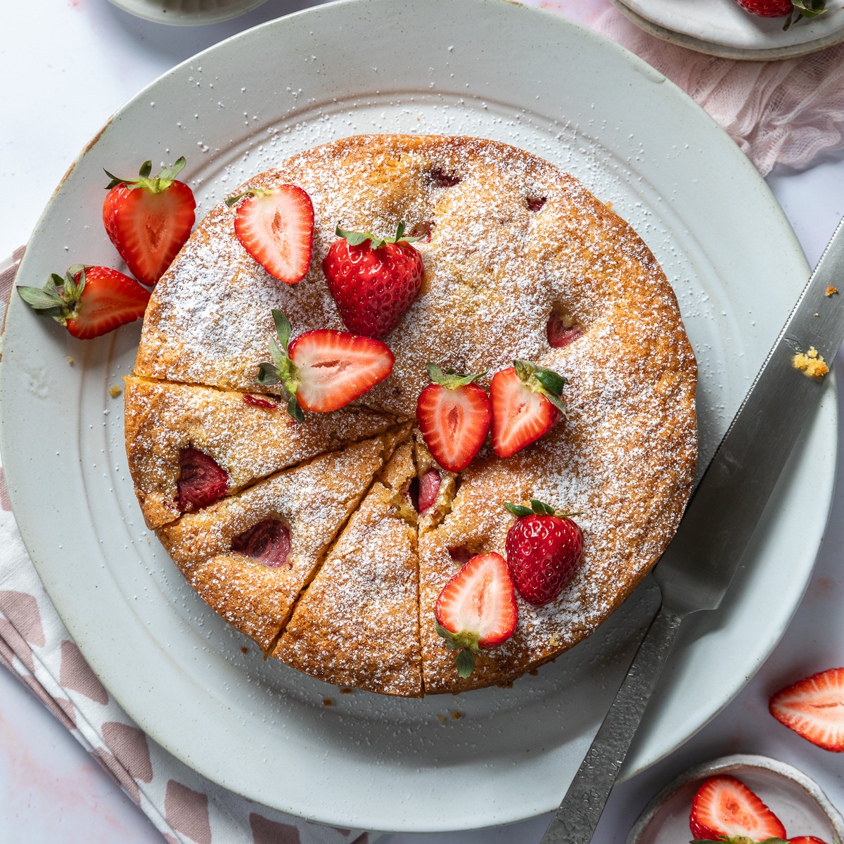 Strawberry-cake-recipe.jpg